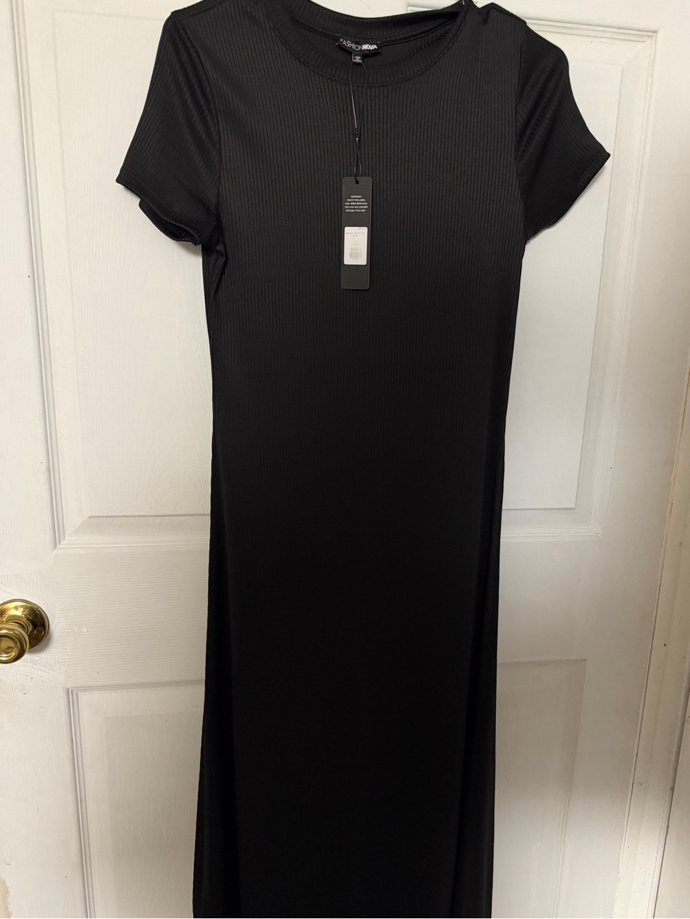 Fashion Nova Black Ribbed Short Sleeve Maxi Dress